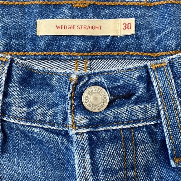 Levi's Wedgie Straight Medium Wash High Rise Button Fly Denim Jeans Size 30 - Picture 10 of 14